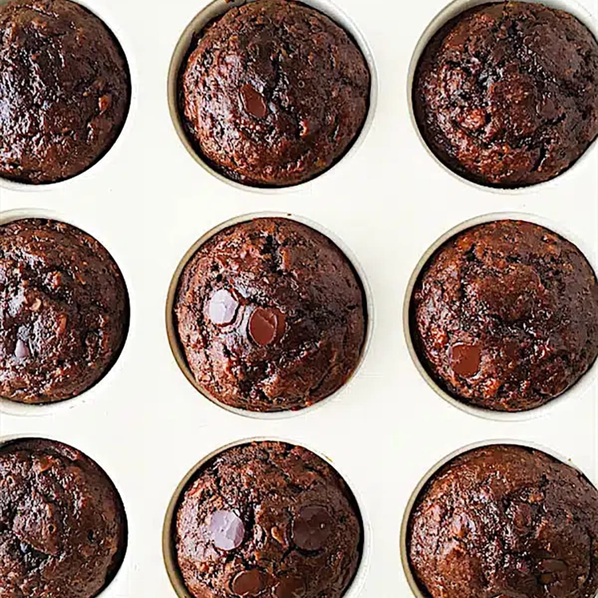 {Skinny} Double Chocolate, Peanut Butter, and Banana Muffins