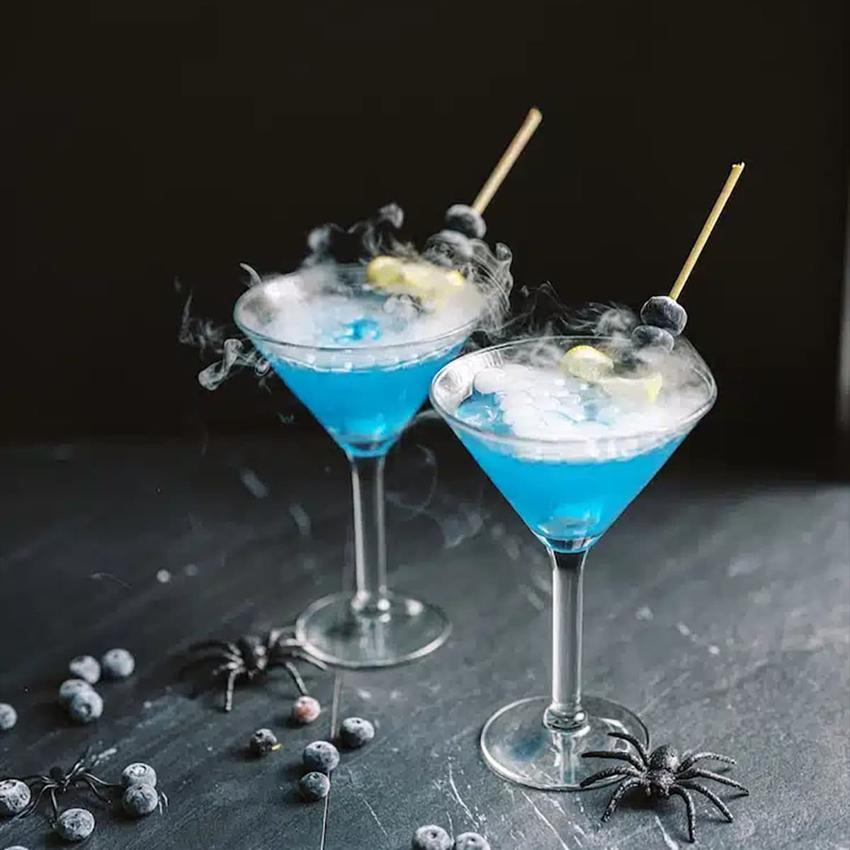 Spooky Blue Spirulina Lemonade